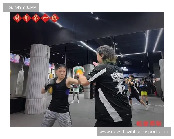 拳击选手通过间歇训练改善节奏稳定性