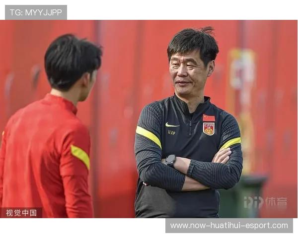 中国足球国家队球员薪资结构透明化探讨，中国足球本土球员工资