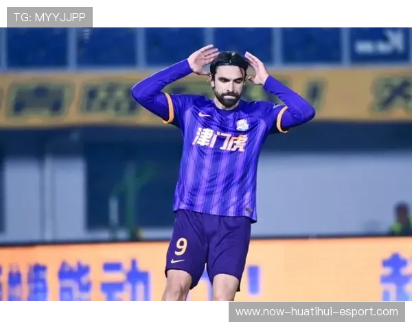 孔帕尼击败世俱杯冠军，神锋32岁梅开二度助力6连胜，孔帕尼进球